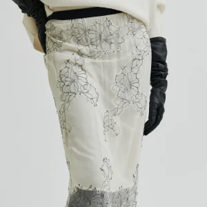 Second Female Wila Lace Skirt